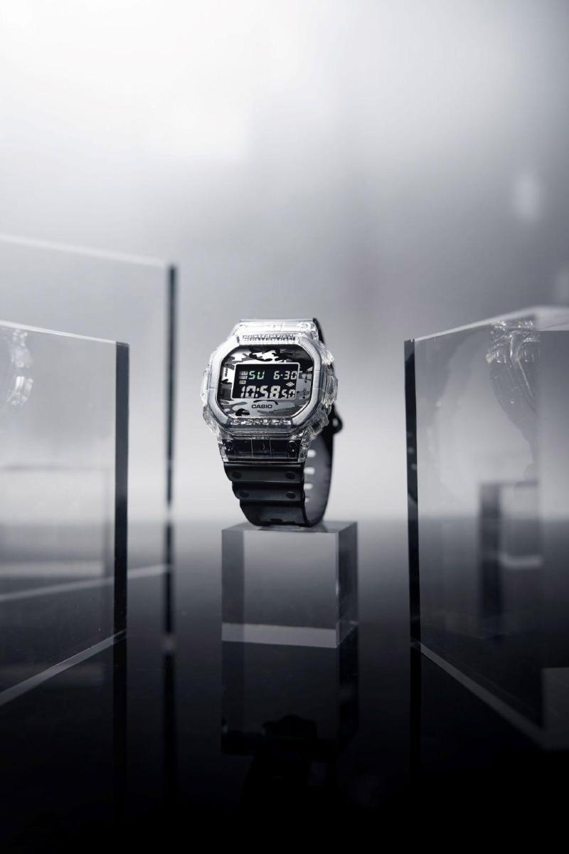 Наручные часы  Casio  G-Shock Casio DW-5600SKC-1E (фото 2)