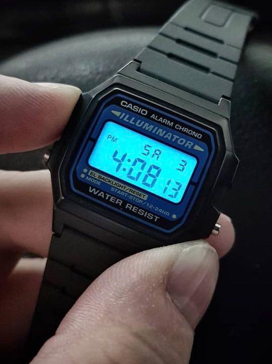 Наручные часы  Casio  Collection Casio F-105W-1A (фото 4)