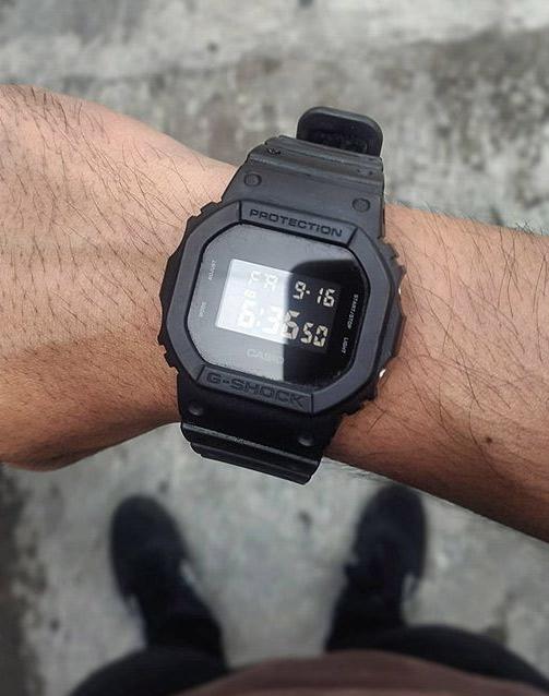 Наручные часы  Casio  G-Shock Casio DW-5600BB-1E (фото 4)