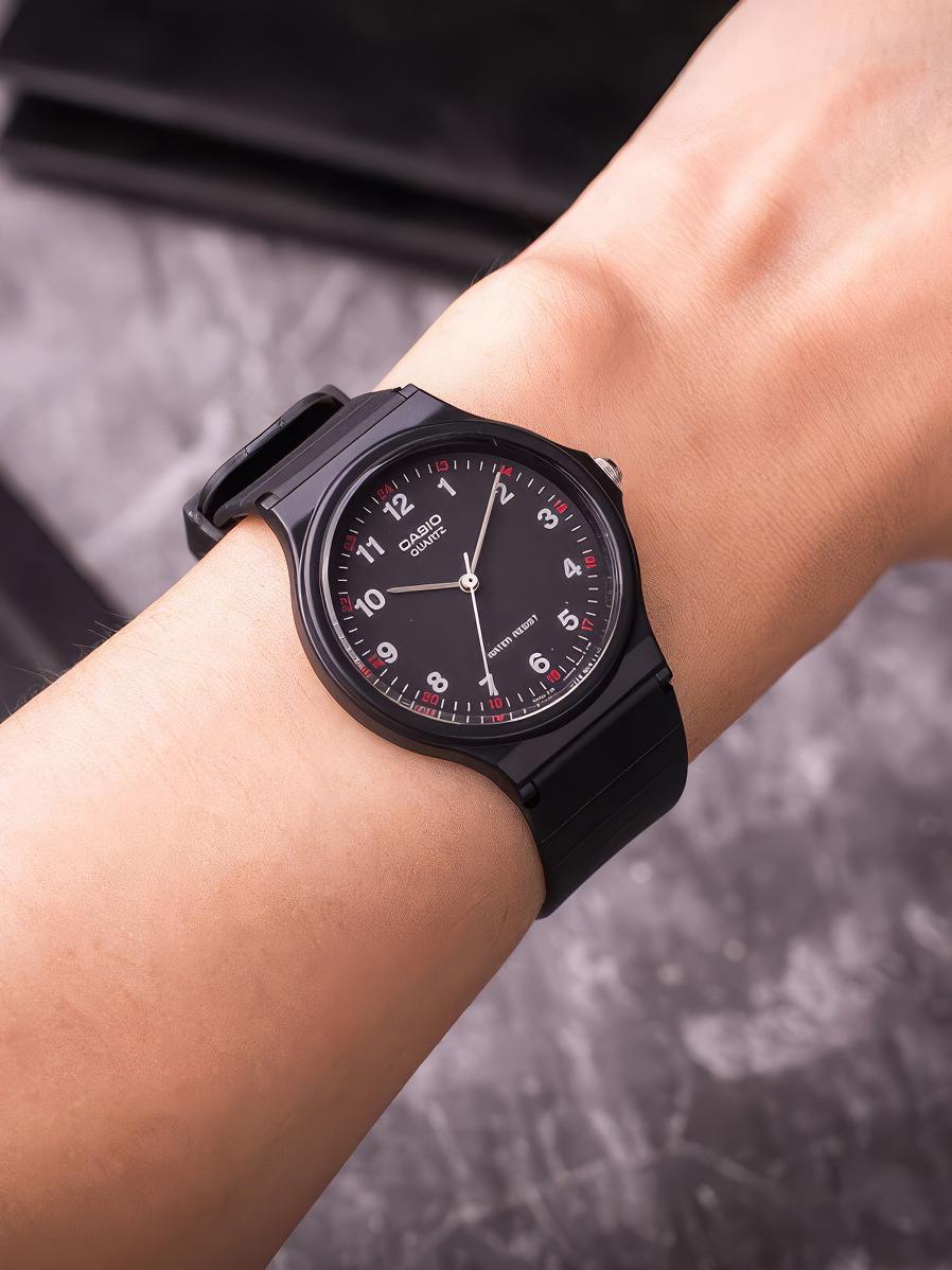 Наручные часы  Casio  Collection Casio MQ-24-1B (фото 4)
