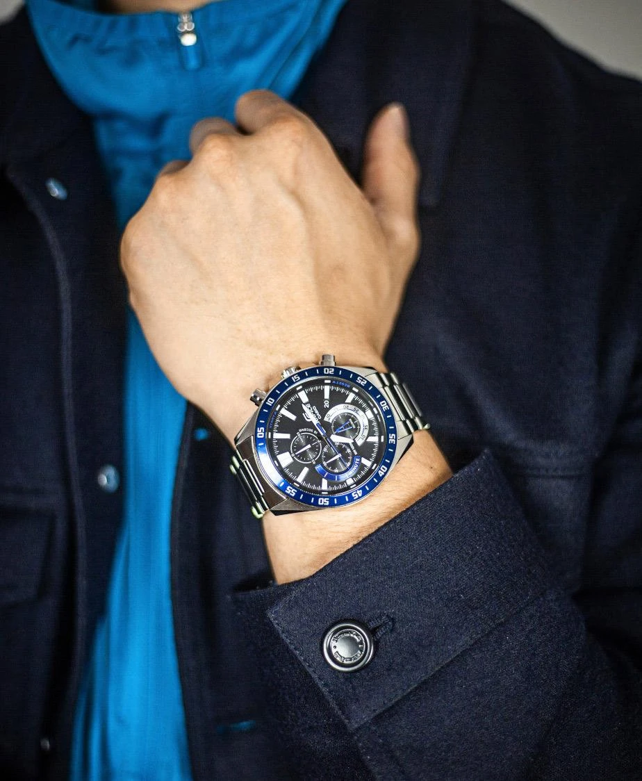 Часы  Casio  Edifice Casio EFV-620D-1A2 (фото 2)