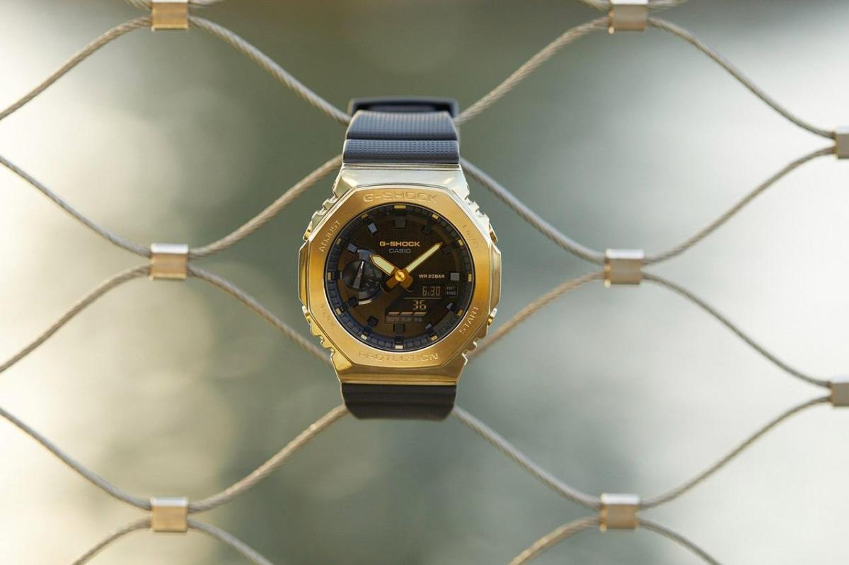 Наручные часы  Casio  G-Shock Casio GM-2100G-1A9 (фото 4)