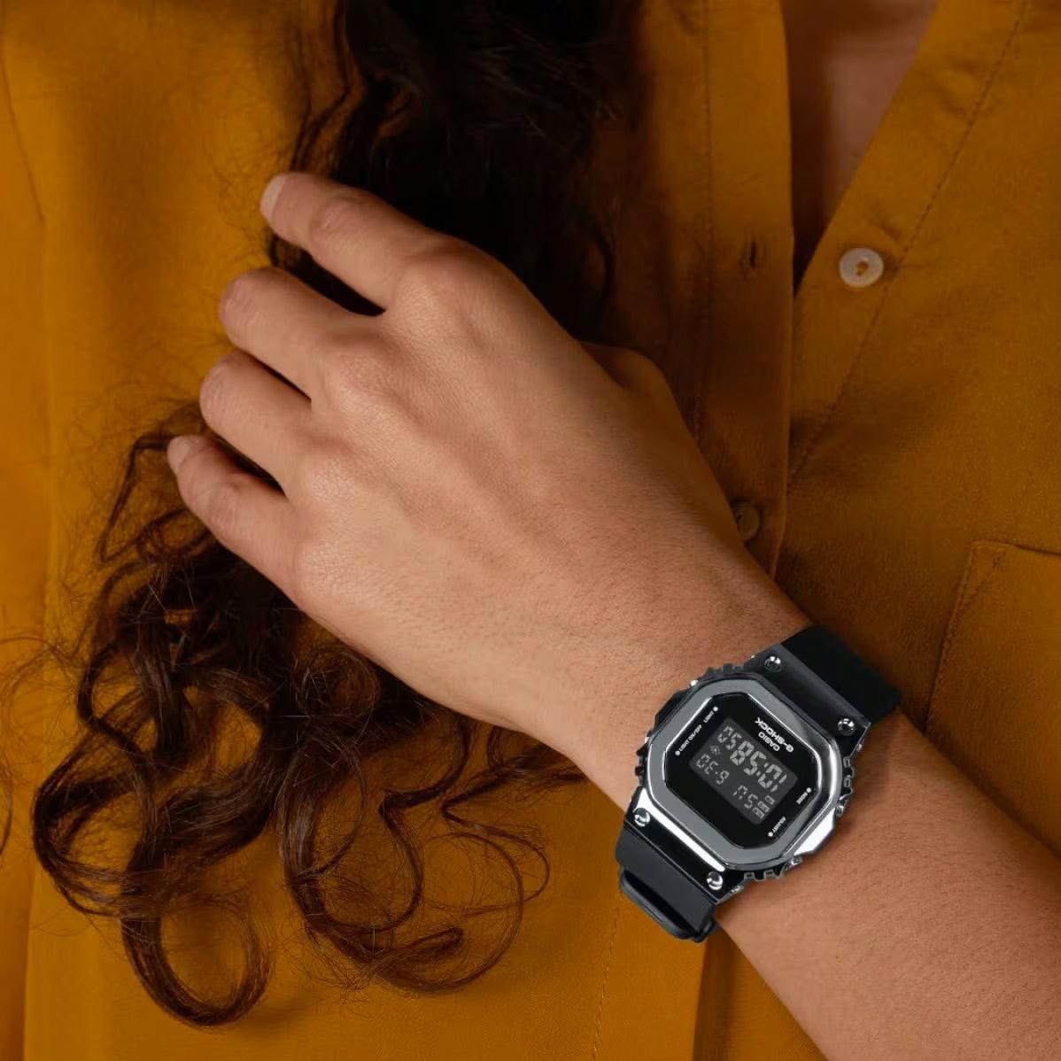 Наручные часы  Casio  G-Shock Casio GM-S5600U-1E (фото 2)