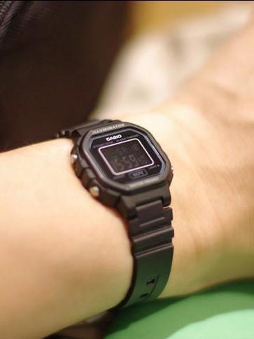 Наручные часы  Casio  Collection Casio LA-20WH-1A (фото 3)