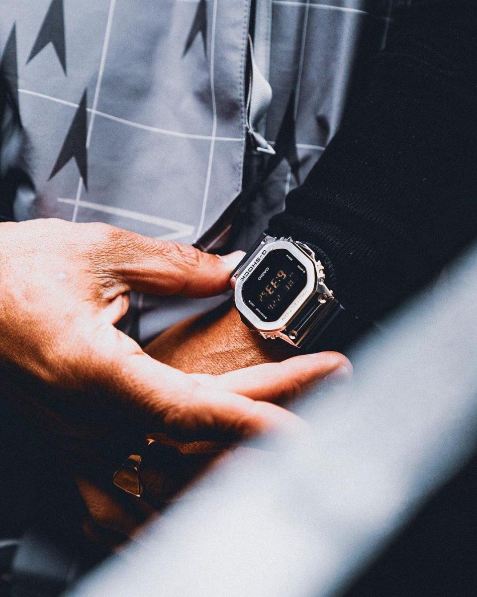 Наручные часы  Casio  G-Shock Casio GM-5600U-1E (фото 6)