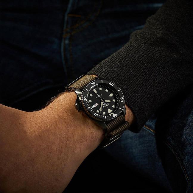 Наручные часы  Seiko  Seiko 5 Sports Seiko SRPD65K4 (фото 6)