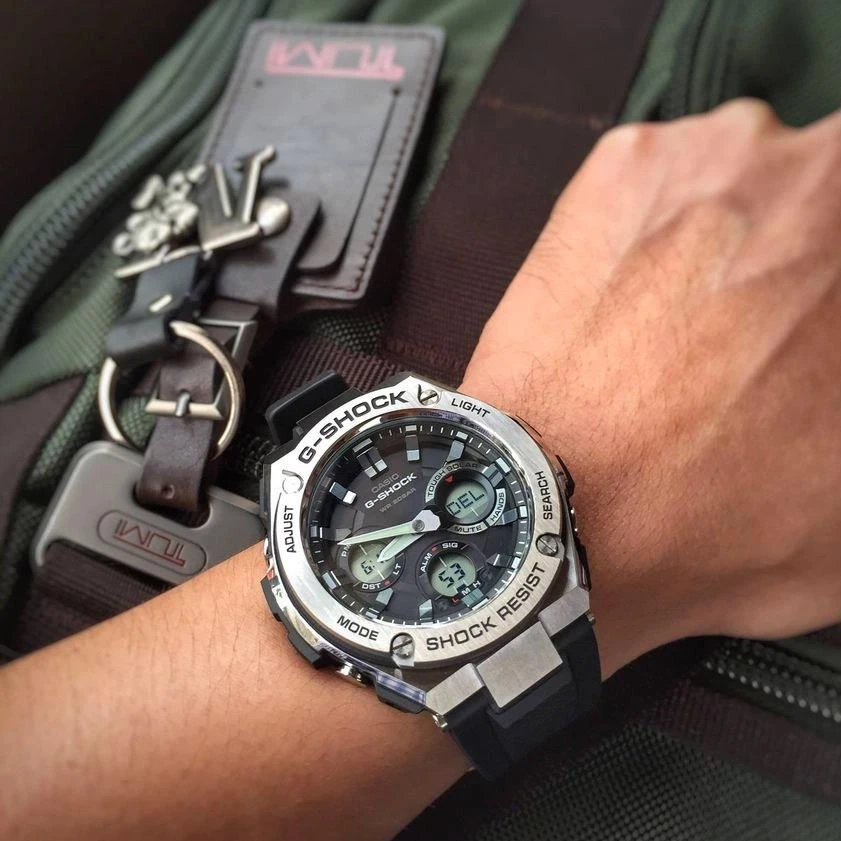 Часы  Casio  G-Shock Casio GST-S110-1A (фото 3)