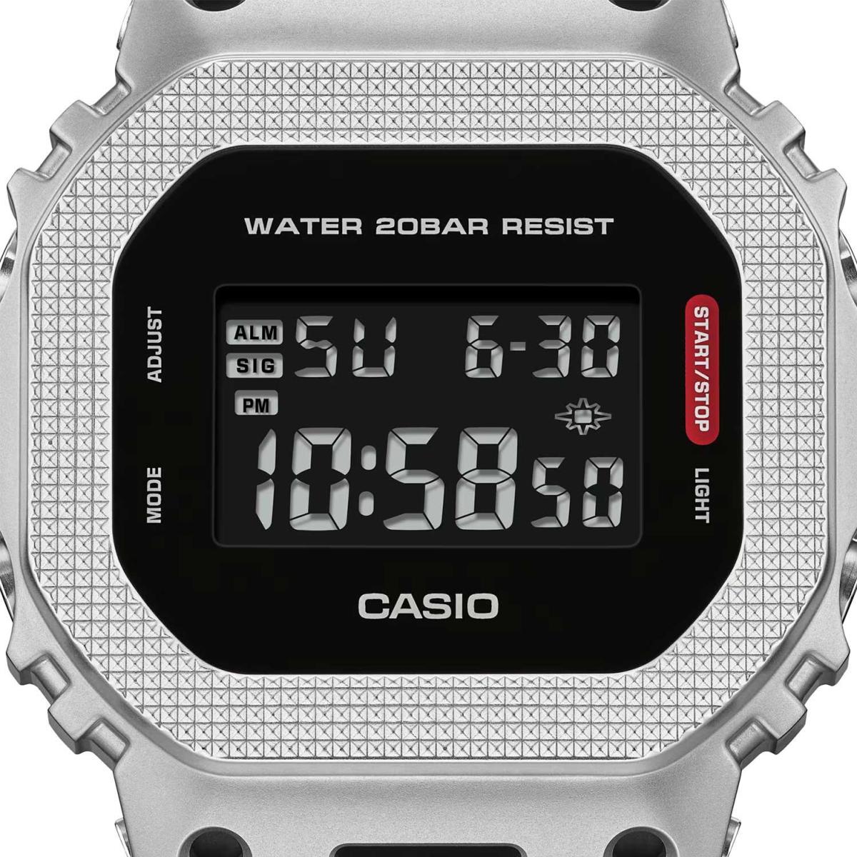 Наручные часы  Casio  G-Shock Casio GM-5600M-1 (фото 4)