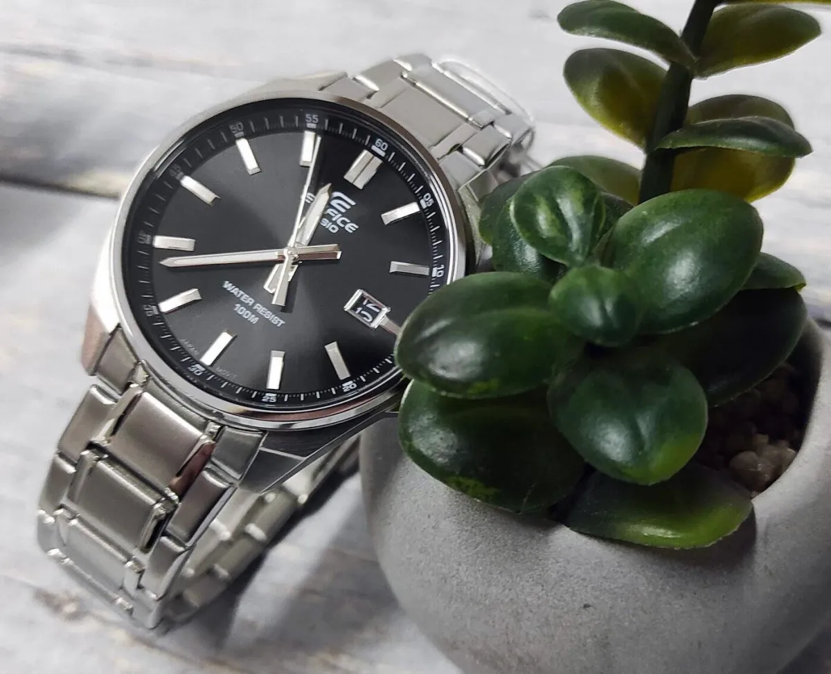 Часы  Casio  Edifice Casio EFV-150D-1A (фото 6)