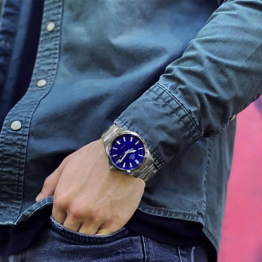 Наручные часы  Casio  Edifice Casio EFV-100D-2A (фото 6)