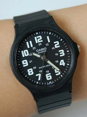Часы  Casio  Collection Casio MQ-71-1B (фото 2)