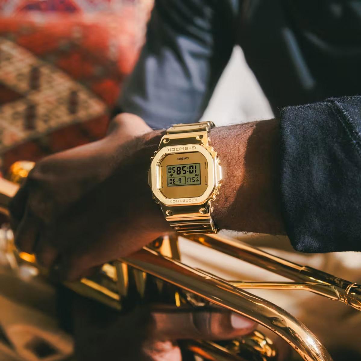 Наручные часы  Casio  G-Shock Casio GM-5600YMG-9E (фото 2)