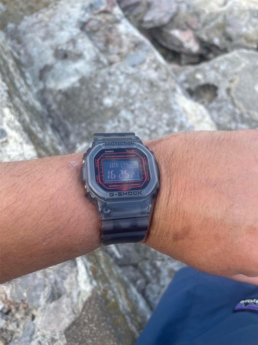 Наручные часы  Casio  G-Shock Casio DW-B5600G-1E (фото 7)