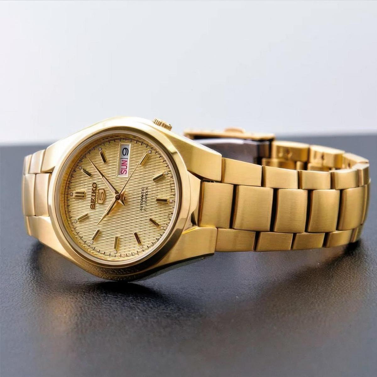 Наручные часы  Seiko  Seiko 5 Seiko SNK610K1 (фото 3)