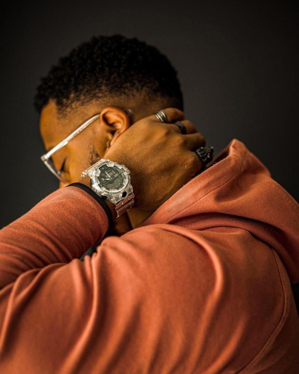 Наручные часы  Casio  G-Shock Casio GA-700SKE-7A (фото 3)