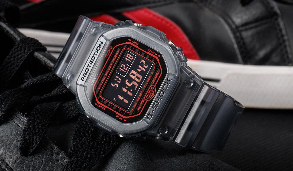 Наручные часы  Casio  G-Shock Casio DW-B5600G-1E (фото 8)