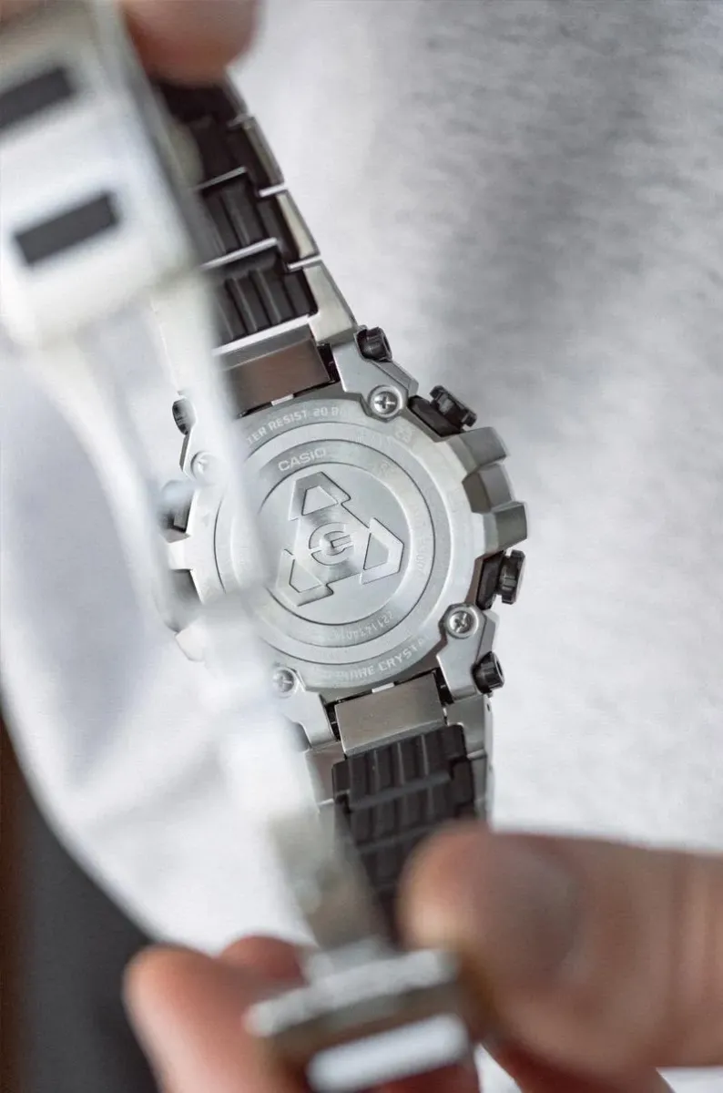 Часы  Casio  G-Shock Casio MTG-B3000D-1A (фото 4)