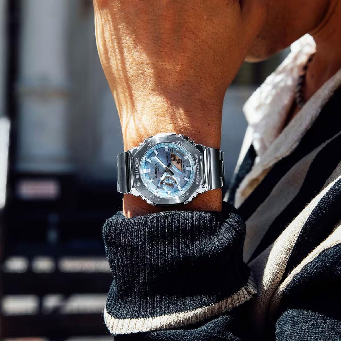 Наручные часы  Casio  G-Shock Casio GM-2110D-2A (фото 9)