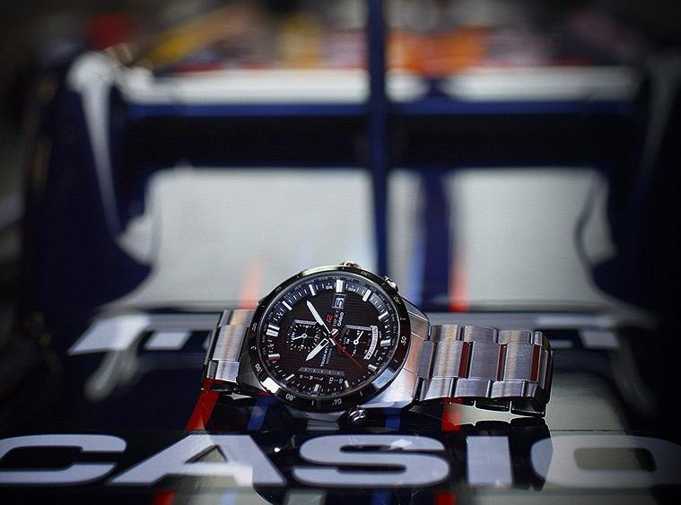 Наручные часы  Casio  Edifice Casio EQW-A1110DB-1A (фото 3)