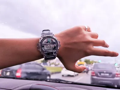 Casio DW-6900SK-1E