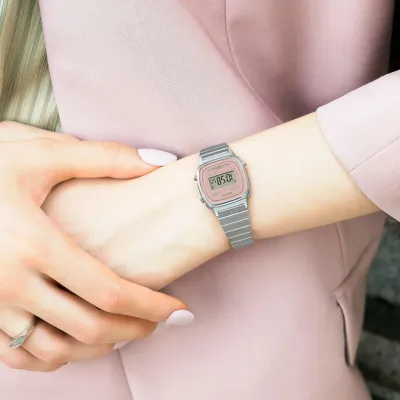 Casio LA-670WEA-4A2
