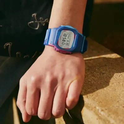 Casio DWE-5600PR-2E