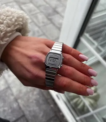 Casio LA-670WEA-7E