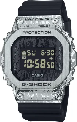 Casio GM-5600GC-1E