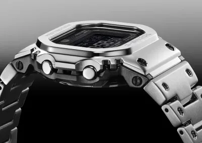 Casio GMW-BZ5000D-1E