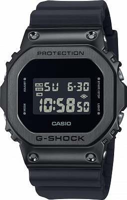 Casio GM-5600UB-1E