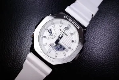 Casio GM-2110SH-7A