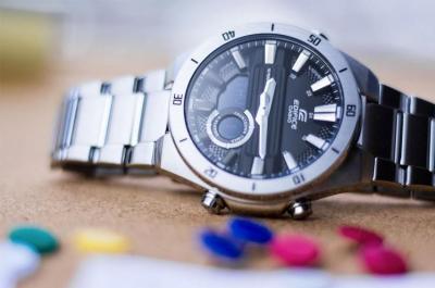 Наручные часы  Casio  Edifice Casio ERA-110D-1A (фото 2)