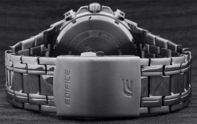 Casio EFR-539D-1A2