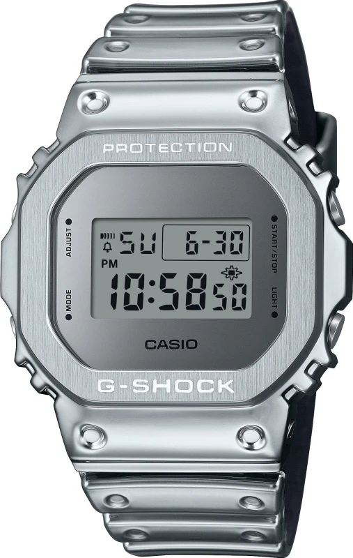 Casio GM-5600YM-8A8