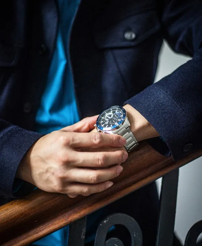 Наручные часы  Casio  Edifice Casio EFV-620D-1A2 (фото 6)