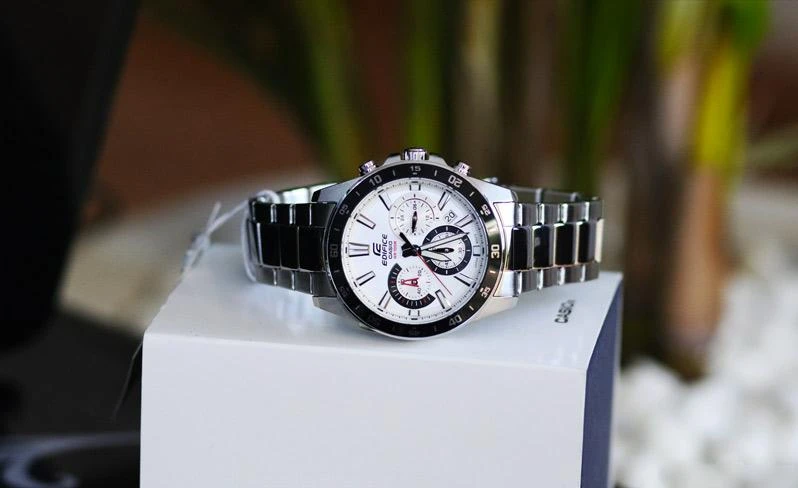 Наручные часы  Casio  Edifice Casio EFV-570D-7A (фото 4)