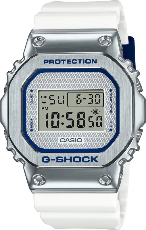 Casio GM-5600LC-7E