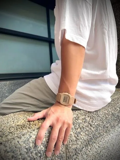 Наручные часы  Casio  G-Shock Casio DW-5600NC-5E (фото 1)