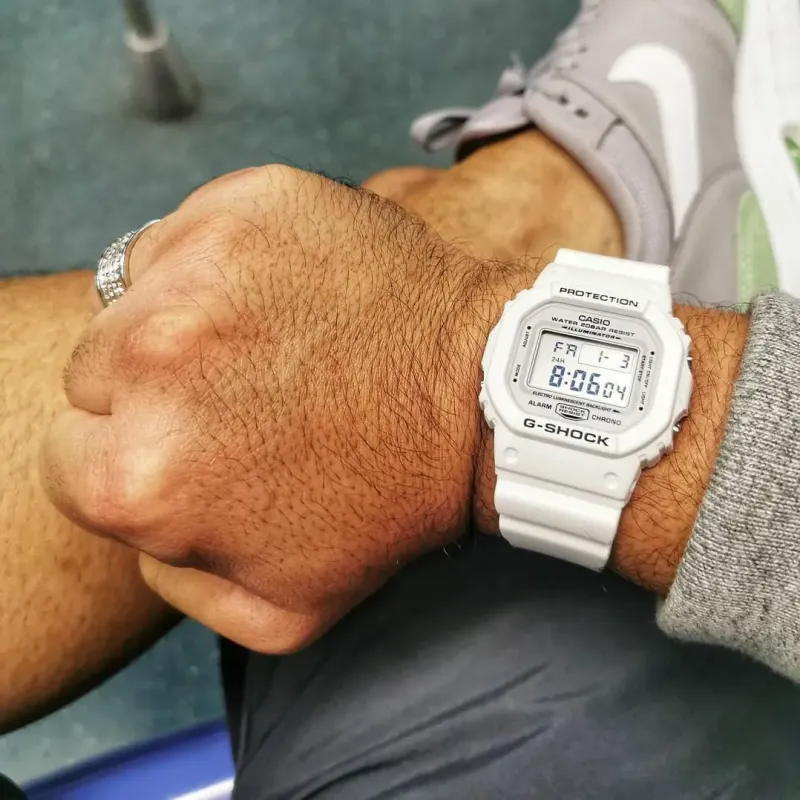 Наручные часы  Casio  G-Shock Casio DW-5600MW-7E (фото 3)