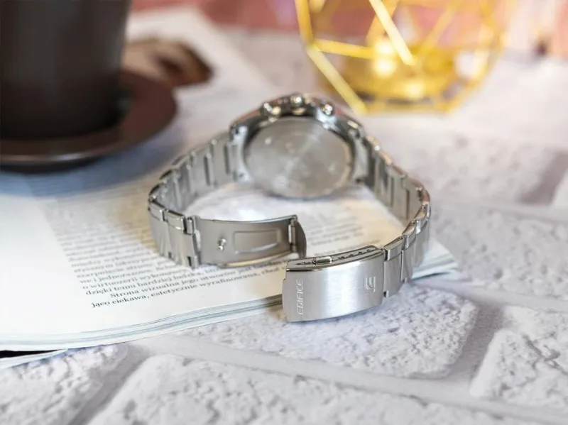 Наручные часы  Casio  Edifice Casio EFR-526D-2A (фото 5)