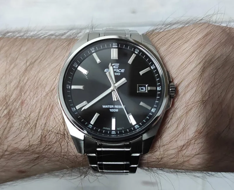 Наручные часы  Casio  Edifice Casio EFV-150D-1A (фото 6)