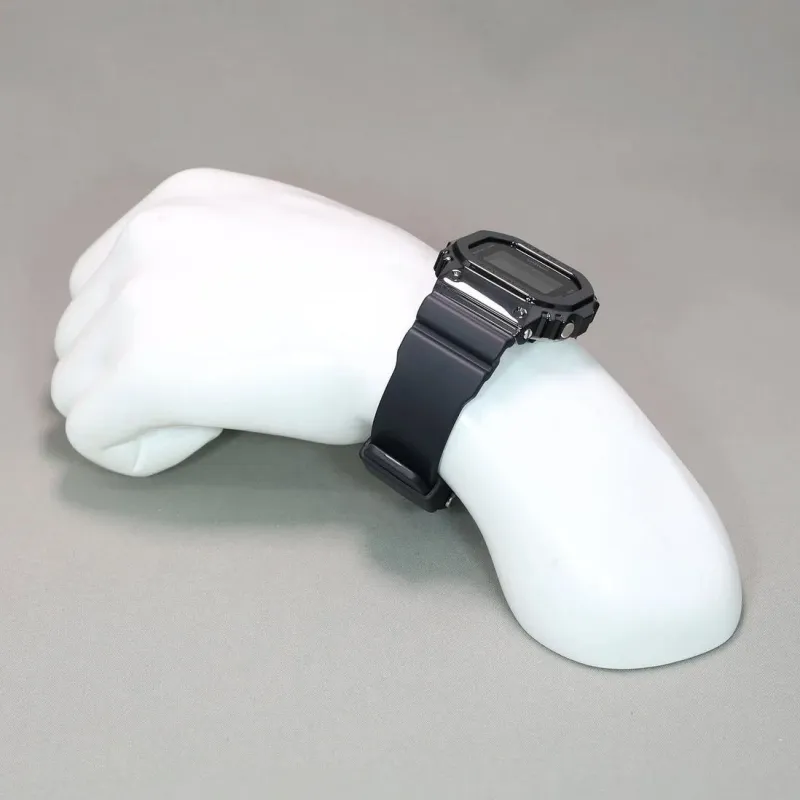 Наручные часы  Casio  G-Shock Casio GM-5600UB-1E (фото 8)