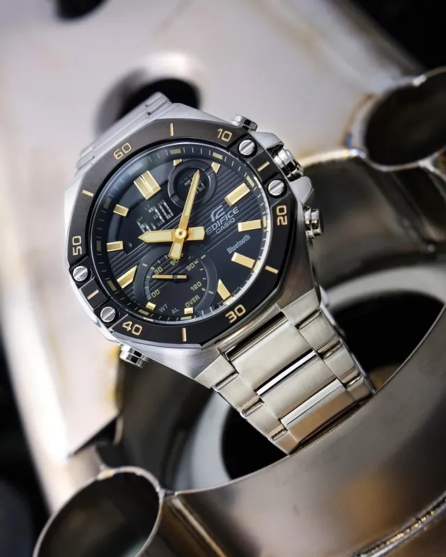 Наручные часы  Casio  Edifice Casio ECB-10DB-1A9 (фото 2)