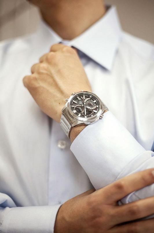 Наручные часы  Casio  Edifice Casio ECB-30D-1A (фото 8)