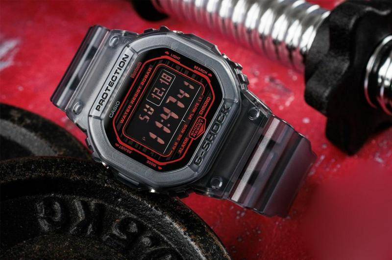 Наручные часы  Casio  G-Shock Casio DW-B5600G-1E (фото 2)