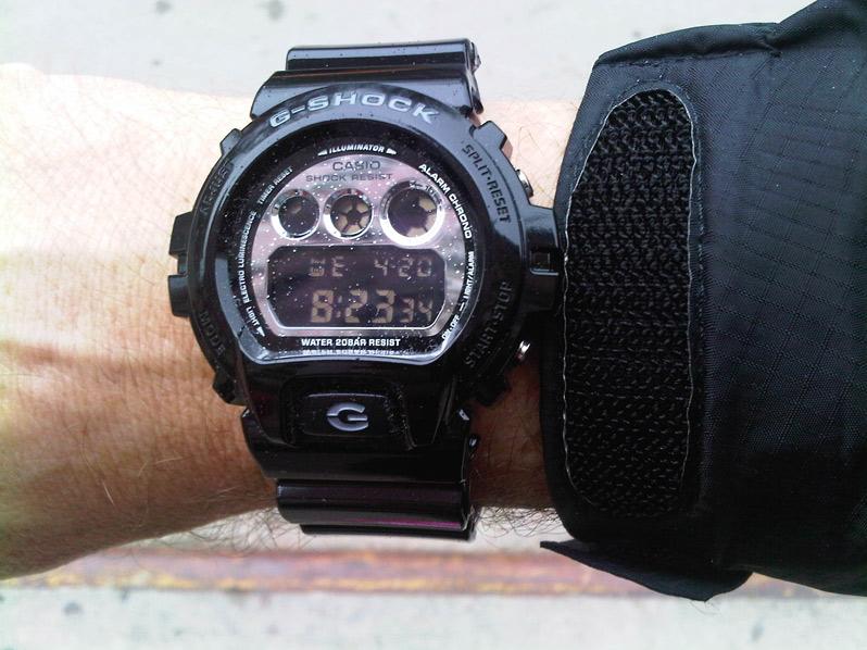 Наручные часы  Casio  G-Shock Casio DW-6900NB-1E (фото 4)