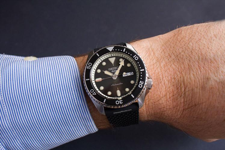 Наручные часы  Seiko  Seiko 5 Sports Seiko SRPD73K2 (фото 3)