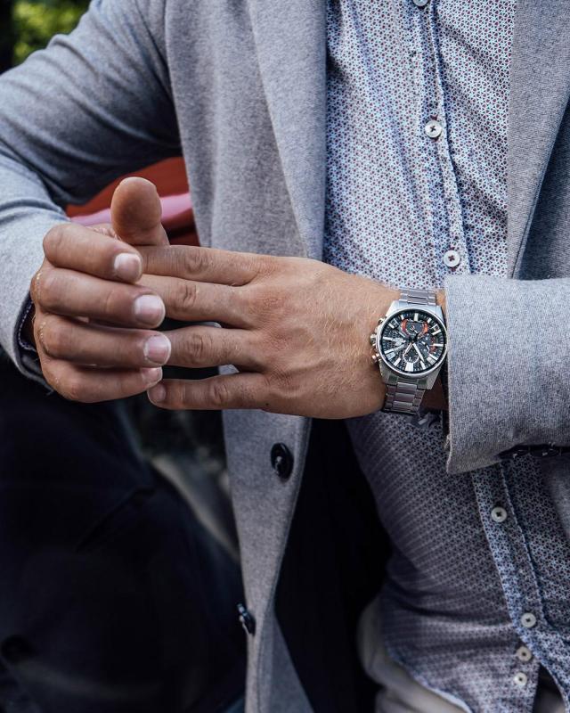 Наручные часы  Casio  Edifice Casio EQB-1200D-1A (фото 3)