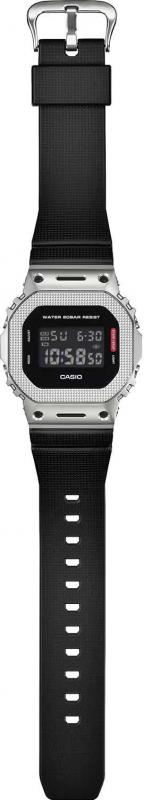 Наручные часы  Casio  G-Shock Casio GM-5600M-1 (фото 6)