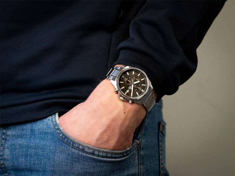 Наручные часы  Casio  Edifice Casio EFV-610D-5C (фото 3)